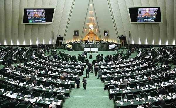 مرکز تحقیقات پارلمان ایران خواستار رد بودجه روحانی است