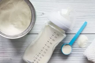 ضوابط جدید: تهیه شیر خشک با ارائه کد ملی نوزاد از ۲۰ مهر