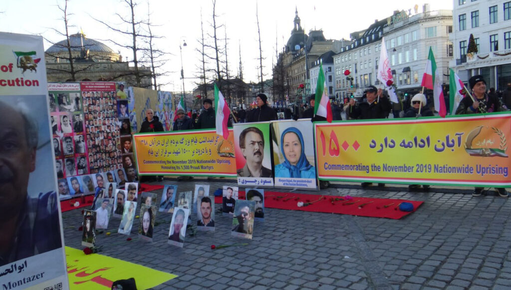 آبان؛ یادآوری زخمی که هنوز تازه است