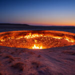 دروازه جهنم در ترکمنستان: حفره‌ای که ۵۰ سال است بی‌وقفه می‌سوزد