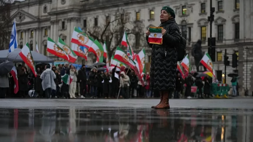 کشته شدن امیرحسین محمدزاده از استادیوم‌های فوتبال تا قربانی اعتراضات تهران