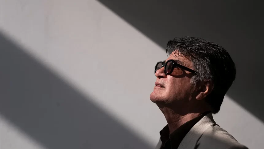 اعتراضات ایران: جعفر پناهی چهره رژیم سرکوبگر را افشا می‌کند