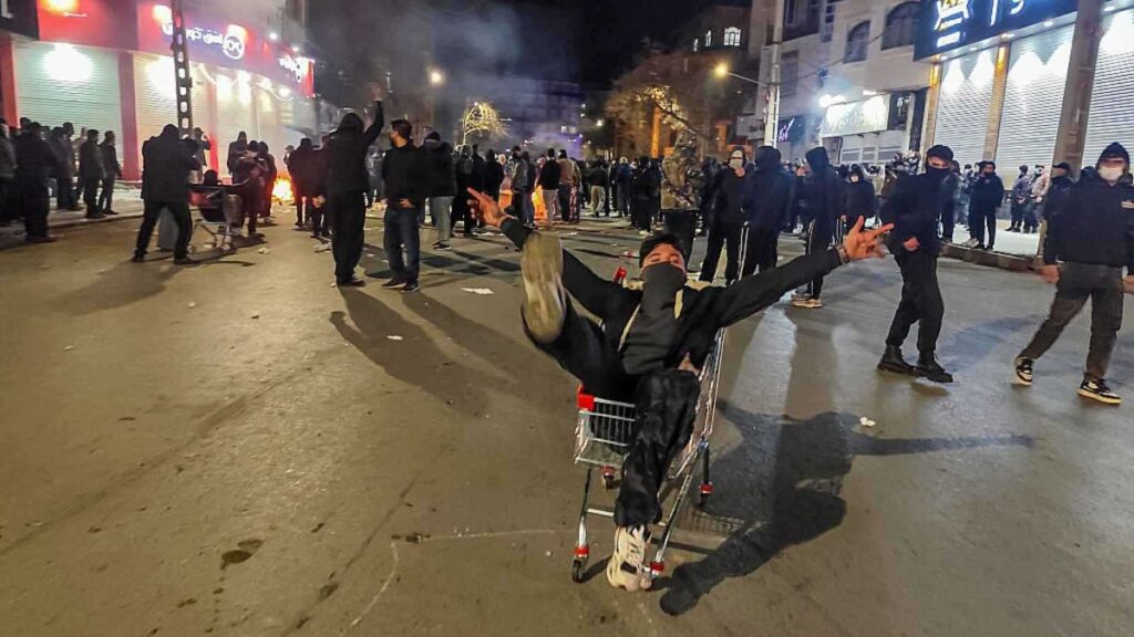 کمیسیون حقیقت‌یاب بین‌المللی: قطع اینترنت در ایران ابزاری برای سرکوب اعتراضات است