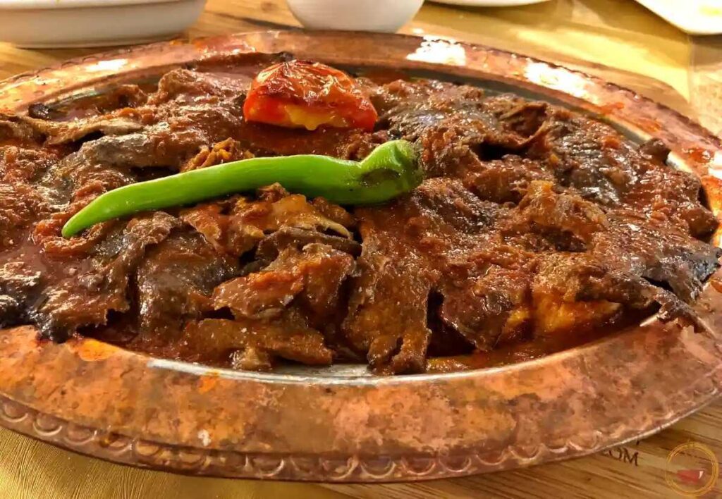 اسکندر کباب غذایی که ترک‌ها را حتی بیشتر از خارجی‌ها از هم جدا می‌کند!