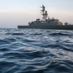 ناوشکن دنا سریلانکا هدف قرار گرفت و خسارات سنگین بر جای گذاشت