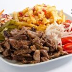 شاورمای گوشت: محبوب‌ترین غذای خیابانی ایران که جنجال ایجاد می‌کند!